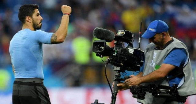 Уругвай впервые за 68 лет выиграл два стартовых матча чемпионата мира