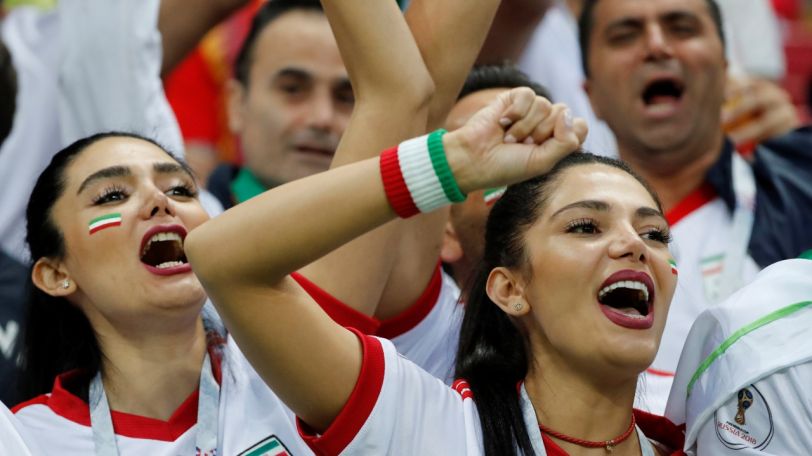 В Иране официально разрешили женщинам посещать стадионы