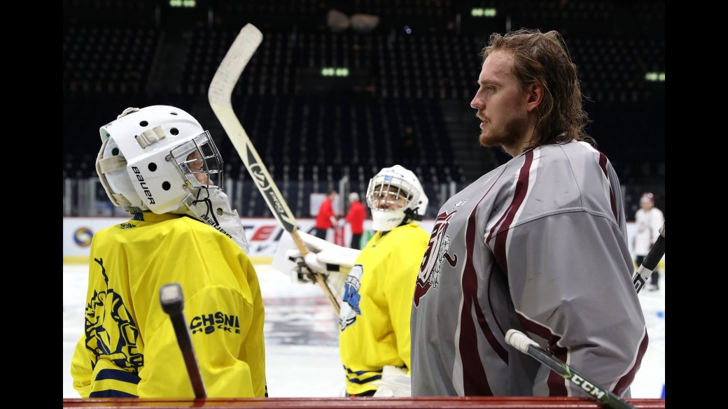 В Цюрихе игроки «Динамо» провели мастер-класс для юных хоккеистов