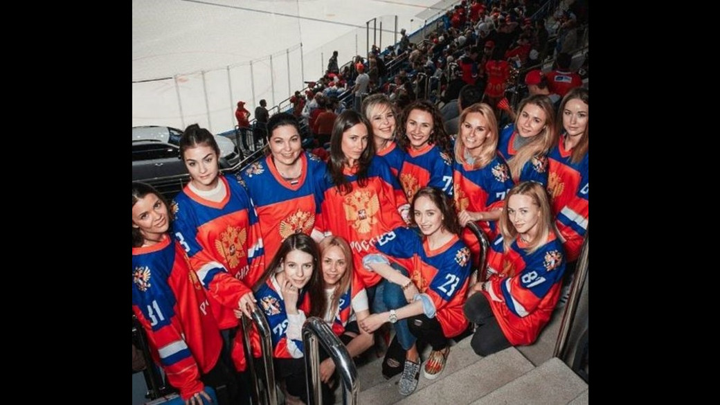Пелагея: «Не понимаю, как можно смотреть хоккей молча»