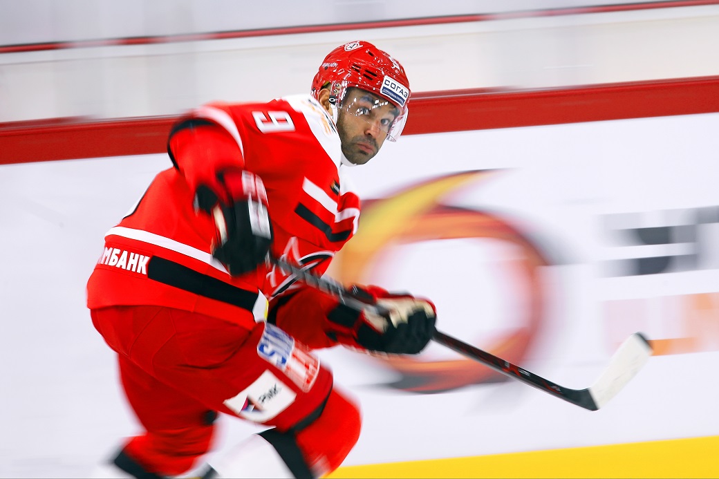 Никита Гусев, дуэт из «Автомобилиста» и ещё трое лучших игроков октября КХЛ