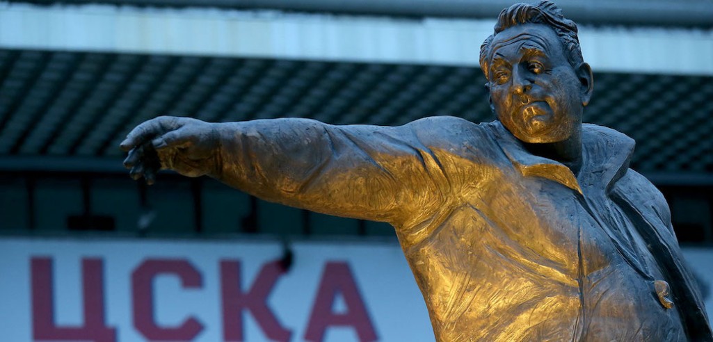 «Он был маршалом хоккея». В Москве открыт памятник Анатолию Тарасову